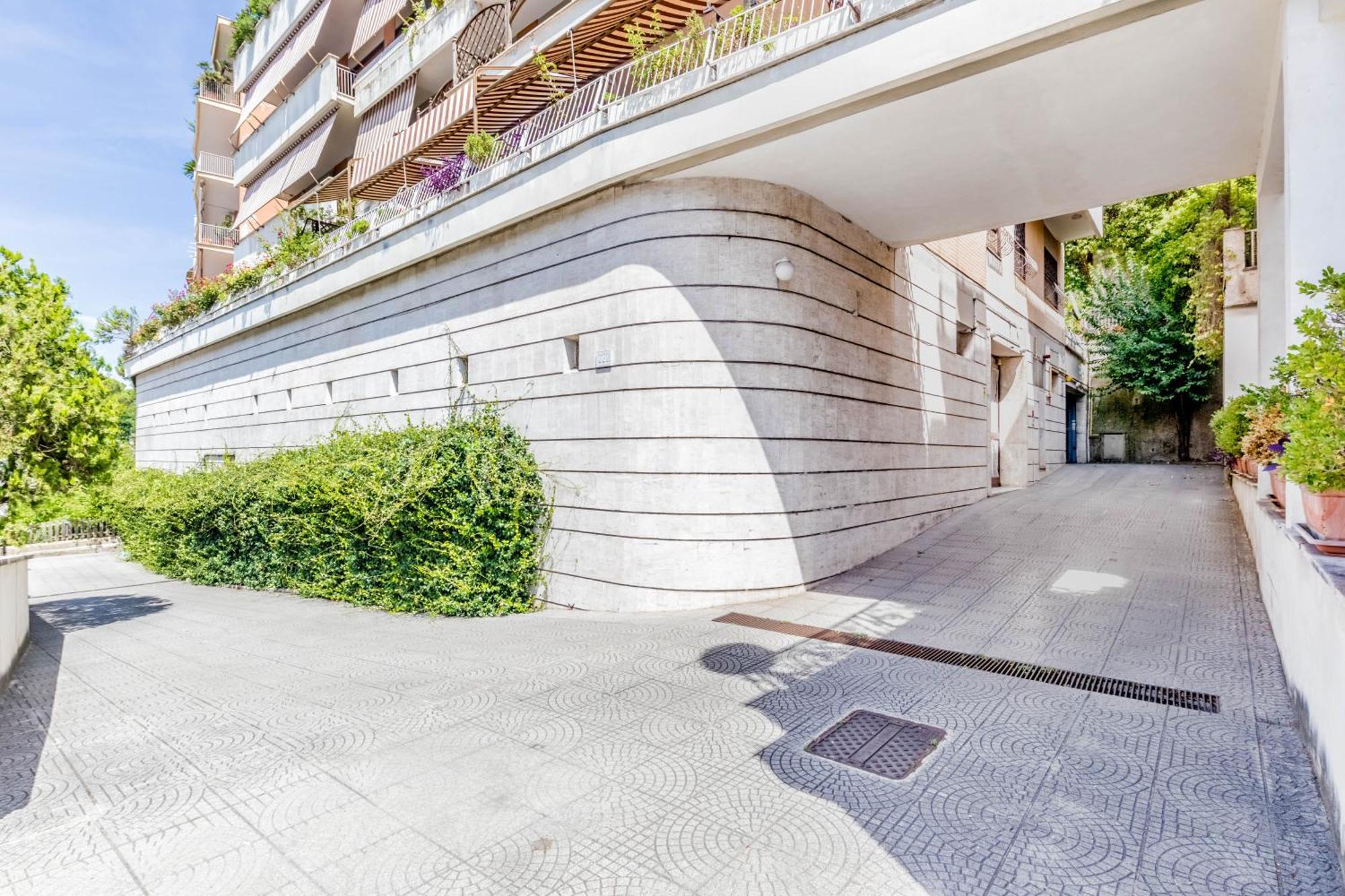 Апартаменты L'Attico Con Terrazza In Corso Francia Рим Экстерьер фото